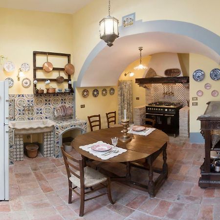Il Teatro Di Nerone Apartment Napoli Ngoại thất bức ảnh