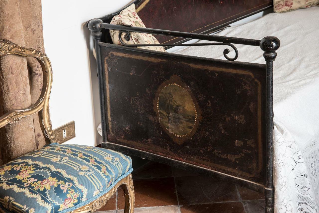 Il Teatro Di Nerone Apartment Napoli Ngoại thất bức ảnh