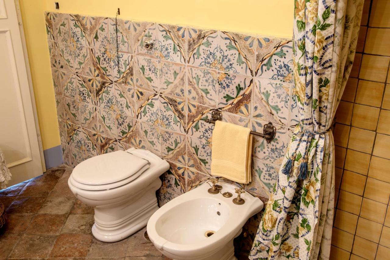 Il Teatro Di Nerone Apartment Napoli Ngoại thất bức ảnh
